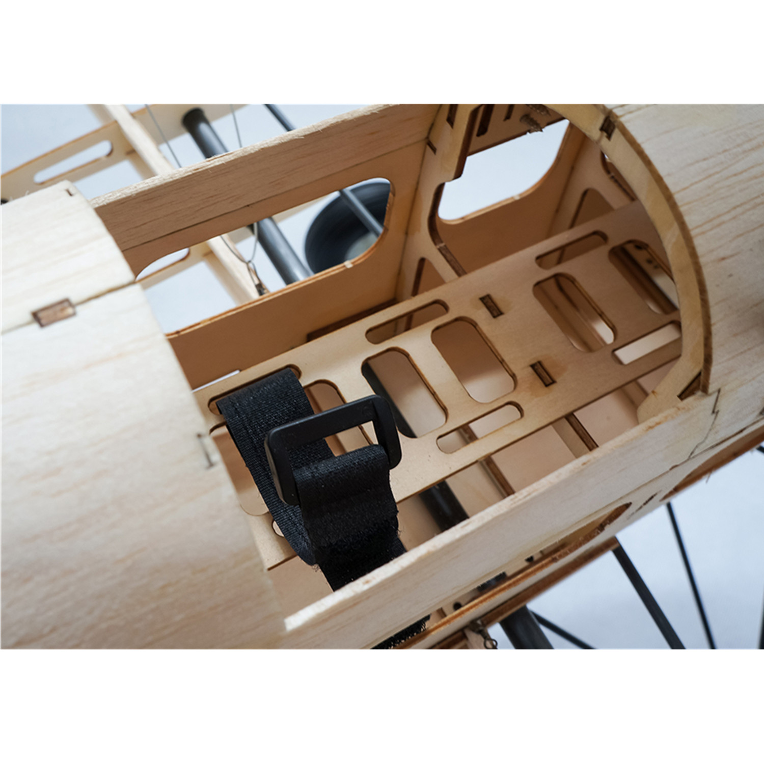 RC 飛行機 レーザーカット バルサ材飛行機キット 新しいタ - Laser Cut Wooden Model Kit Assembly のレビューと価格
